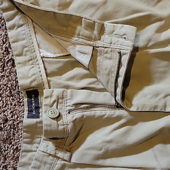 Men's Casual Shorts - Picture 3 of 4